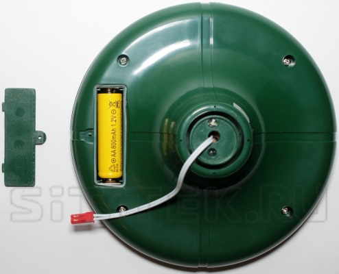 Аккумуляторный отсек отпугивателя кротов 